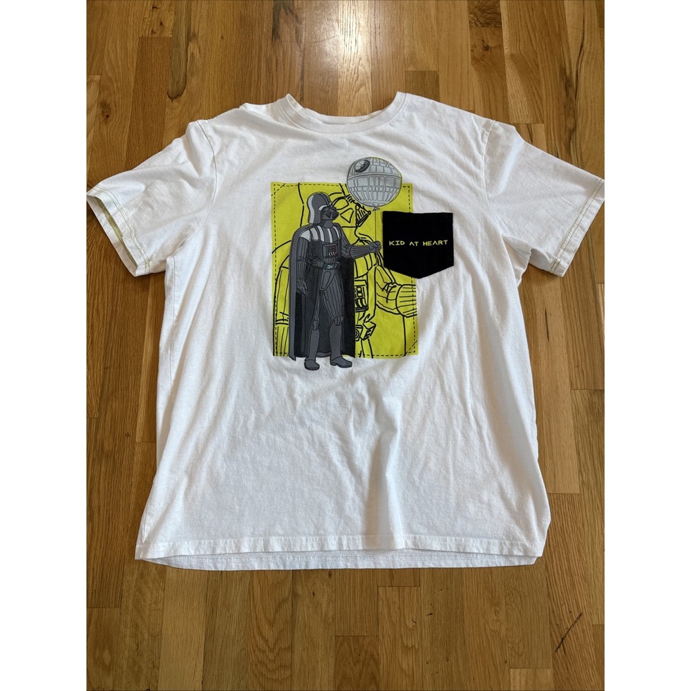 New Men's‎ Disney Store Star Wars Darth Vader T-Shirt. White. Size Large